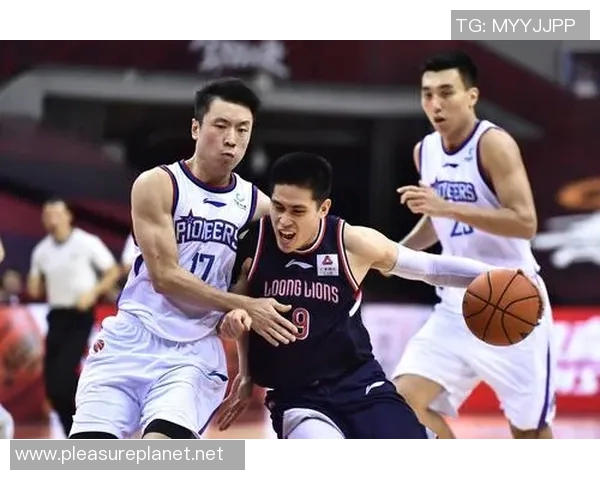 广州篮球队盯防策略分析与比赛表现的得失总结